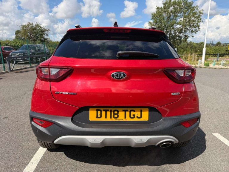 kia-stonic-suv-petrol-5a190898bfde