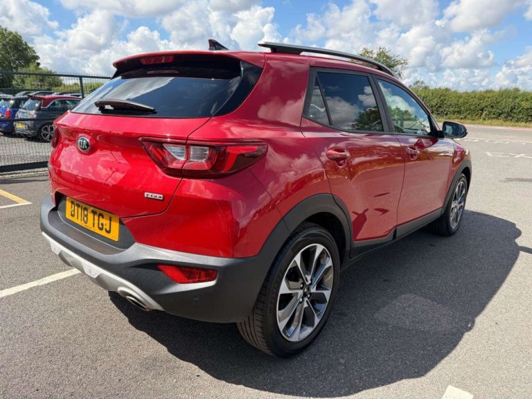 kia-stonic-suv-petrol-84d6f8d9c2f0